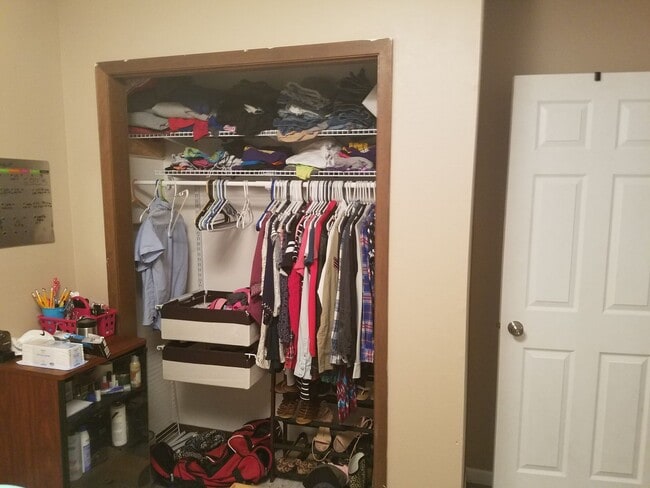 1115 W 8th St in Cedar Falls, IA - Building Photo - Building Photo