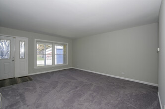 17801 Dogwood Ln in Hazel Crest, IL - Building Photo - Building Photo