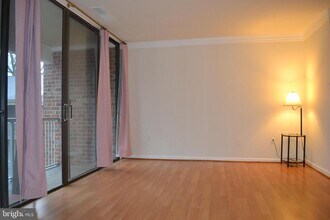 722 Quince Orchard Blvd in Gaithersburg, MD - Building Photo - Building Photo