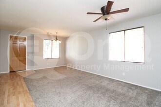 1467 E Chestnut Ln in Gilbert, AZ - Building Photo - Building Photo