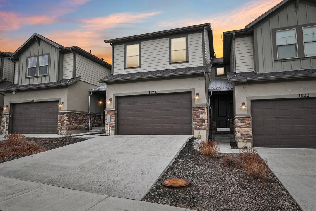1124 W Wasatch Spring Rd in Hideout, UT - Building Photo