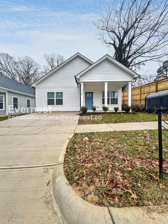 310 N Correll St in Salisbury, NC - Building Photo