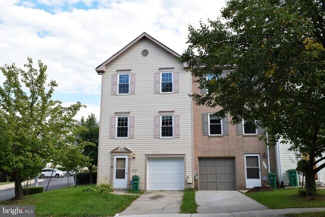 property at 14251 Oxford Dr