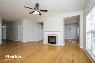 1305 Camden Pl Ct in Winston-Salem, NC - Foto de edificio - Building Photo