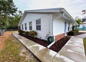 6716 Anchor Way in Sarasota, FL - Building Photo - Building Photo