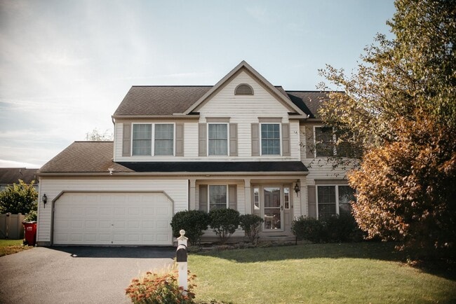 20 Limestone Ln in Palmyra, PA - Building Photo - Building Photo