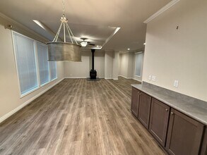 17069 Norwalk Rd in Bend, OR - Building Photo - Building Photo