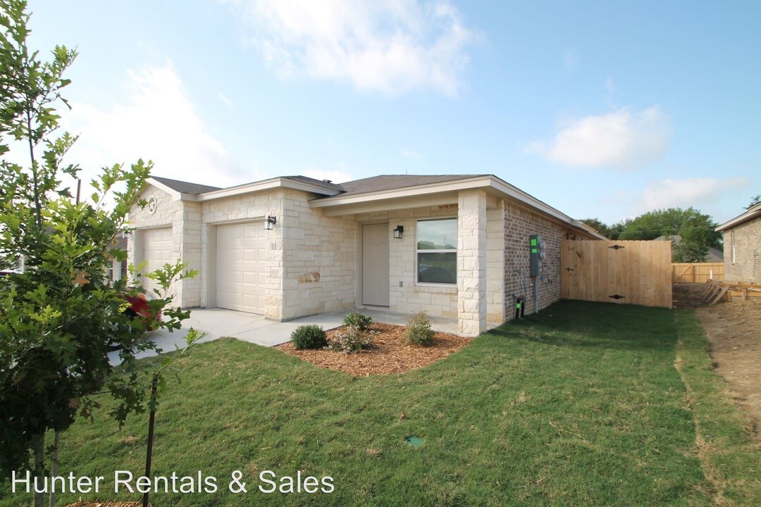 312 Lowes Blvd in Killeen, TX - Building Photo