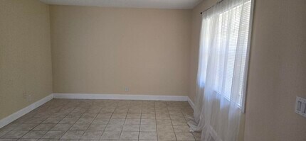 160 Burgandy Way in Delray Beach, FL - Building Photo - Building Photo
