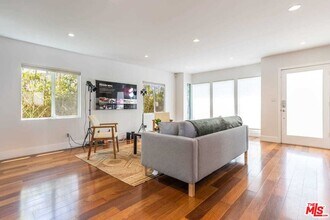 1610 S Hayworth Ave in Los Angeles, CA - Building Photo - Building Photo