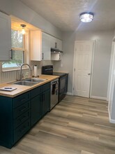 2294 Cannonmills Dr in Grove City, OH - Building Photo - Building Photo