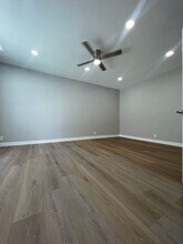 14 Tahoe in Irvine, CA - Building Photo - Building Photo