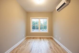 227 Old Towne Rd in Cheshire, CT - Building Photo - Building Photo