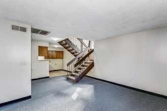 1632 N Holyoke St in Wichita, KS - Building Photo - Building Photo