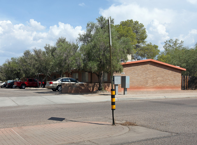 2750 N Goyette Ave in Tucson, AZ - Building Photo - Building Photo