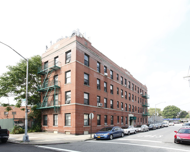 20 Baughman Pl in Brooklyn, NY - Building Photo - Building Photo