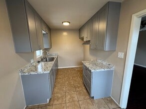 1901 Cedar Ave in Long Beach, CA - Building Photo - Building Photo