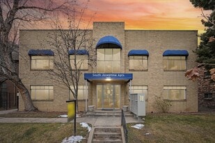 South Josephine Apartments in Denver, CO - Building Photo