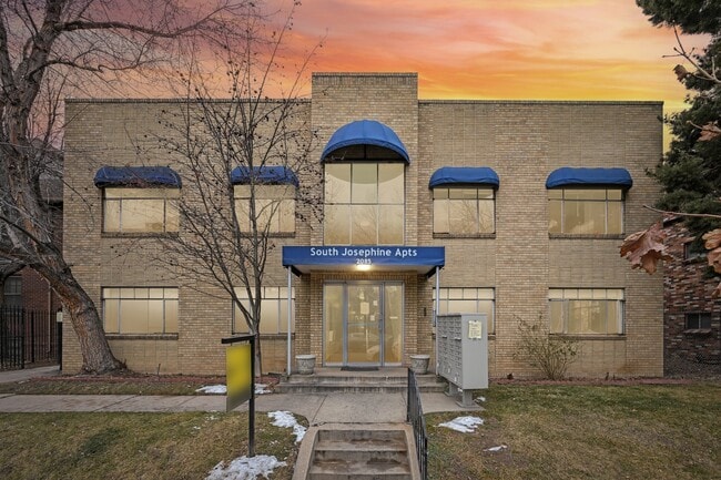 South Josephine Apartments