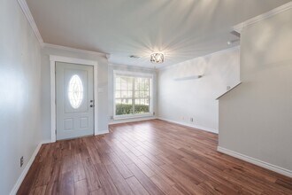 8010 Santa Catalina in San Antonio, TX - Building Photo - Building Photo