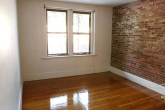 836 Huntington Ave, Unit 3 in Boston, MA - Building Photo - Building Photo