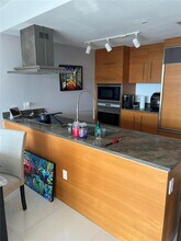 465 Brickell Ave, Unit 416 in Miami, FL - Building Photo - Building Photo
