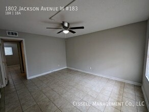1802 Jackson Ave W in Oxford, MS - Building Photo - Building Photo