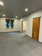 12570 Mays Canyon Rd in Guerneville, CA - Building Photo - Building Photo