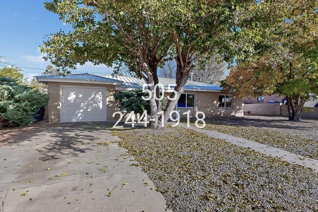 8503 Menaul Blvd NE in Albuquerque, NM - Building Photo - Building Photo