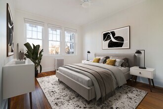 321 Tappan St in Brookline, MA - Foto de edificio - Building Photo