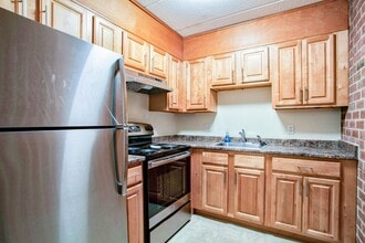 Queen Annes in Weymouth, MA - Building Photo - Building Photo