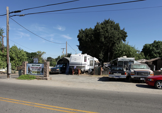 Driftwood Mobile Home Park in Modesto, CA - Building Photo - Building Photo