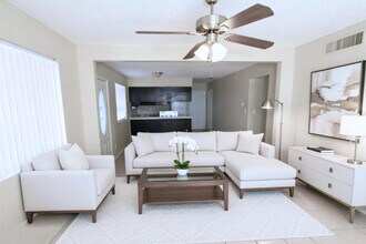 409 E Fairfield St in Mesa, AZ - Foto de edificio - Building Photo