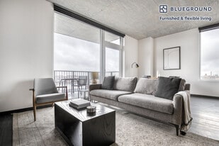 150 N Ashland Ave in Chicago, IL - Building Photo