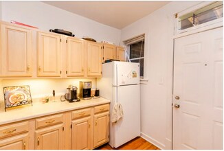 823 W Wrightwood Ave, Unit 2 in Chicago, IL - Foto de edificio - Building Photo