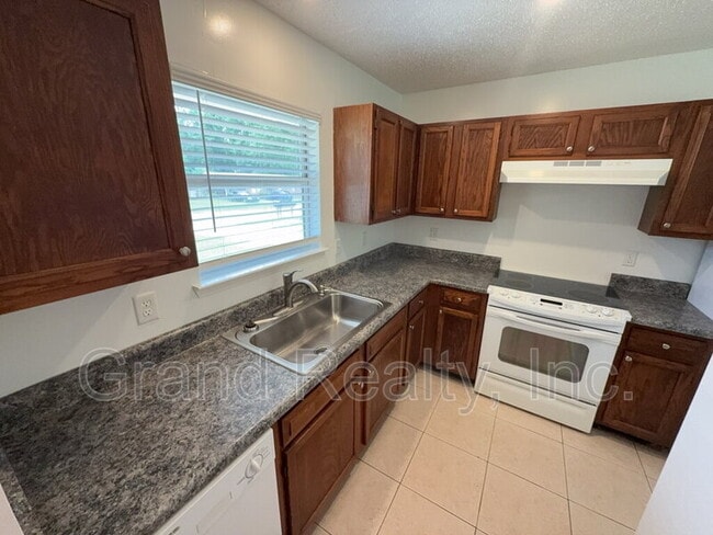 4146 Charles Cir in Milton, FL - Building Photo - Building Photo