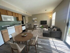 690 Fall Creek Dr in Branson, MO - Building Photo