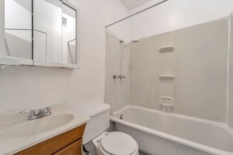 1272 Pearl St in Denver, CO - Building Photo - Building Photo