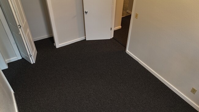 528 Gadsden Rd NW, Unit 01 in Jacksonville, AL - Building Photo - Building Photo