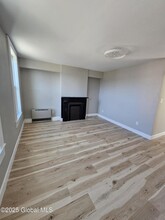 2136 4th Ave-Unit -2nd Floor in Watervliet, NY - Building Photo - Building Photo