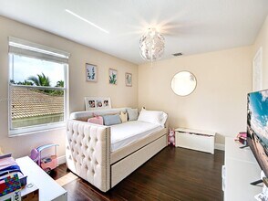 13484 NW 13th St in Pembroke Pines, FL - Building Photo - Building Photo