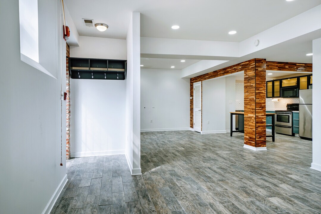1930 18th St NW, Unit B1 in Washington, DC - Building Photo