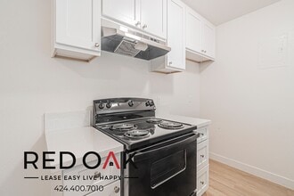 2900 W Lincoln Ave in Anaheim, CA - Building Photo - Building Photo