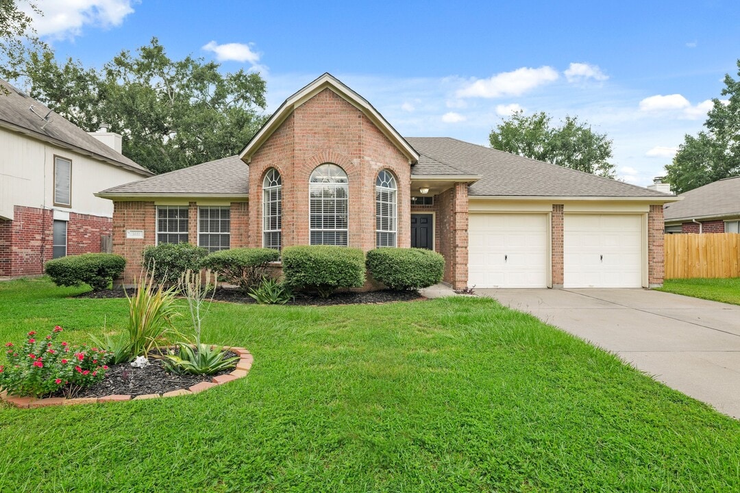 3651 Woodlace Dr in Humble, TX - Building Photo