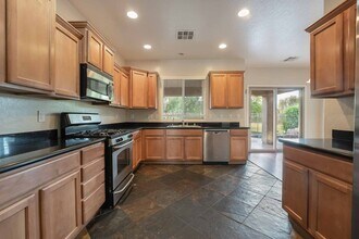 3936 Beisner St in Las Vegas, NV - Building Photo - Building Photo
