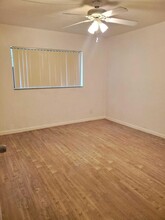 11250 Royal Palm Blvd in Coral Springs, FL - Building Photo - Building Photo
