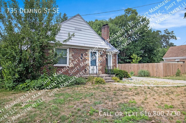 735 Deming St SE in Grand Rapids, MI - Building Photo - Building Photo