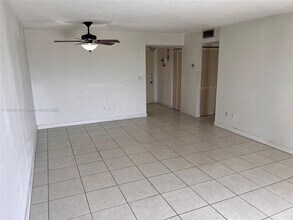 7727 SW 86th St in Miami, FL - Building Photo - Building Photo