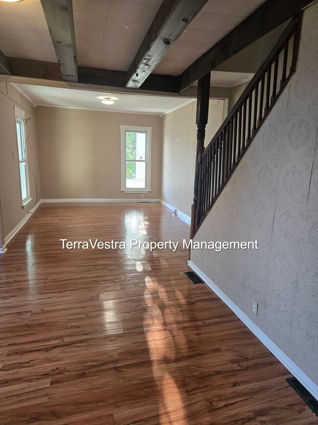 property at 507 N 2nd St