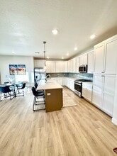 757 W Periwinkle Ln in Saint George, UT - Building Photo - Building Photo